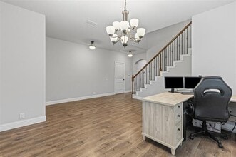 Building Photo - 1013 Stockton Dr