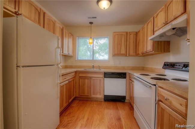 Foto del edificio - 42557 Lilley Pointe Dr