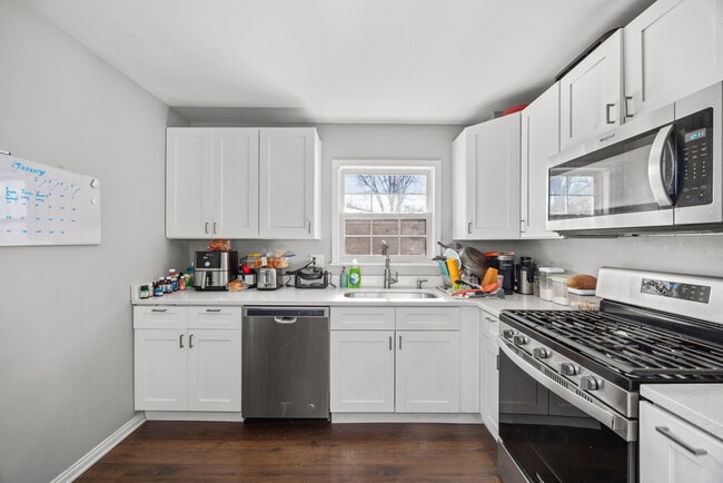Building Photo - 309 Waldmann Dr