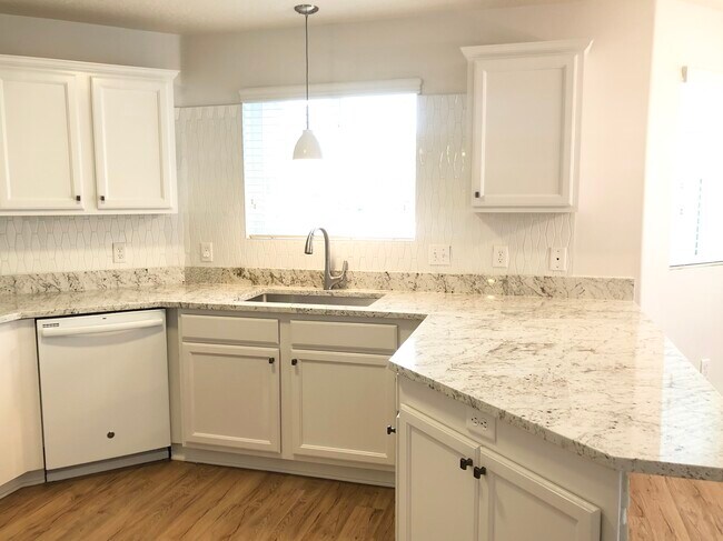 Foto del edificio - 117 E Calbourne Ln