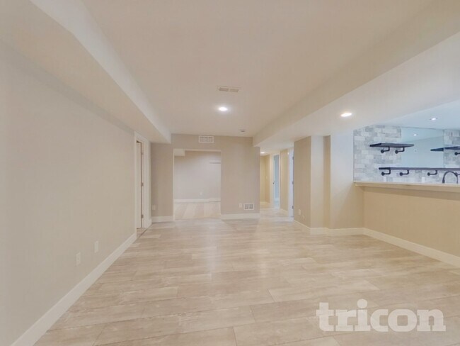 Foto del edificio - 9836 Harris St