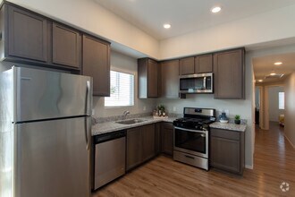 Interior Photo - Mariners Landing