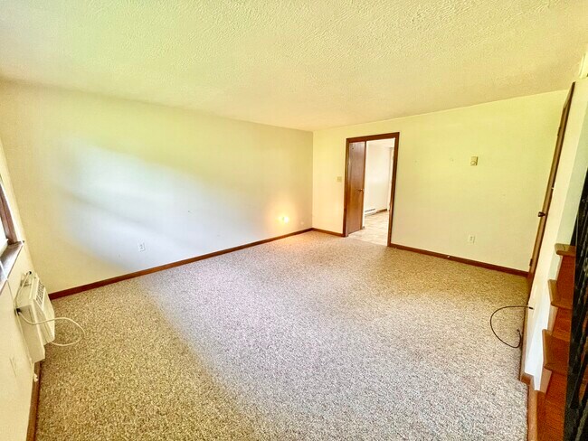 Living Room - 48 Pleasant St