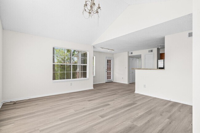 Foto del edificio - 1125 Crystal Way