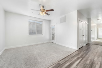 Building Photo - 1809 W Terra Vista Ln