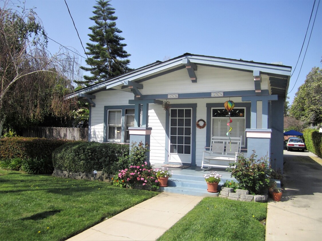 Foto principal - 356 N Cleveland St