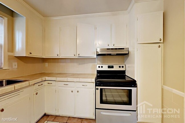 Foto del edificio - 5824 Whitingham Dr