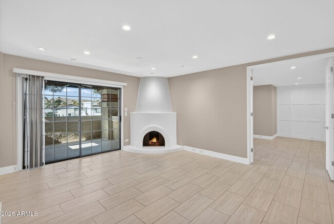 Building Photo - 7557 N Dreamy Draw Dr