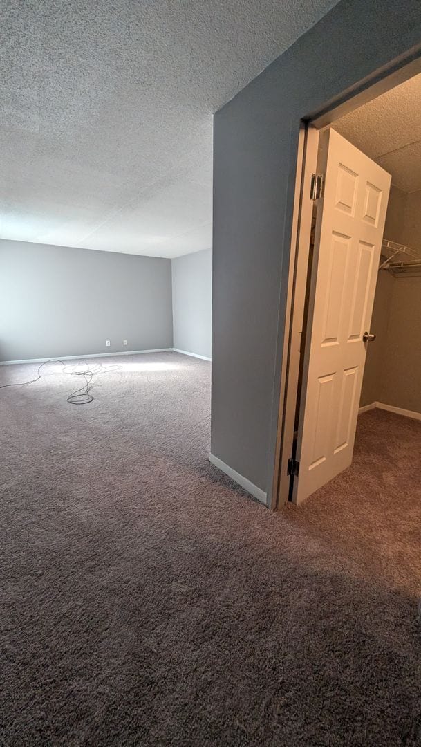 Building Photo - 16400 N Park Dr