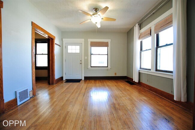 Building Photo - 2 br, 2 bath House - 4316 Chicago Street