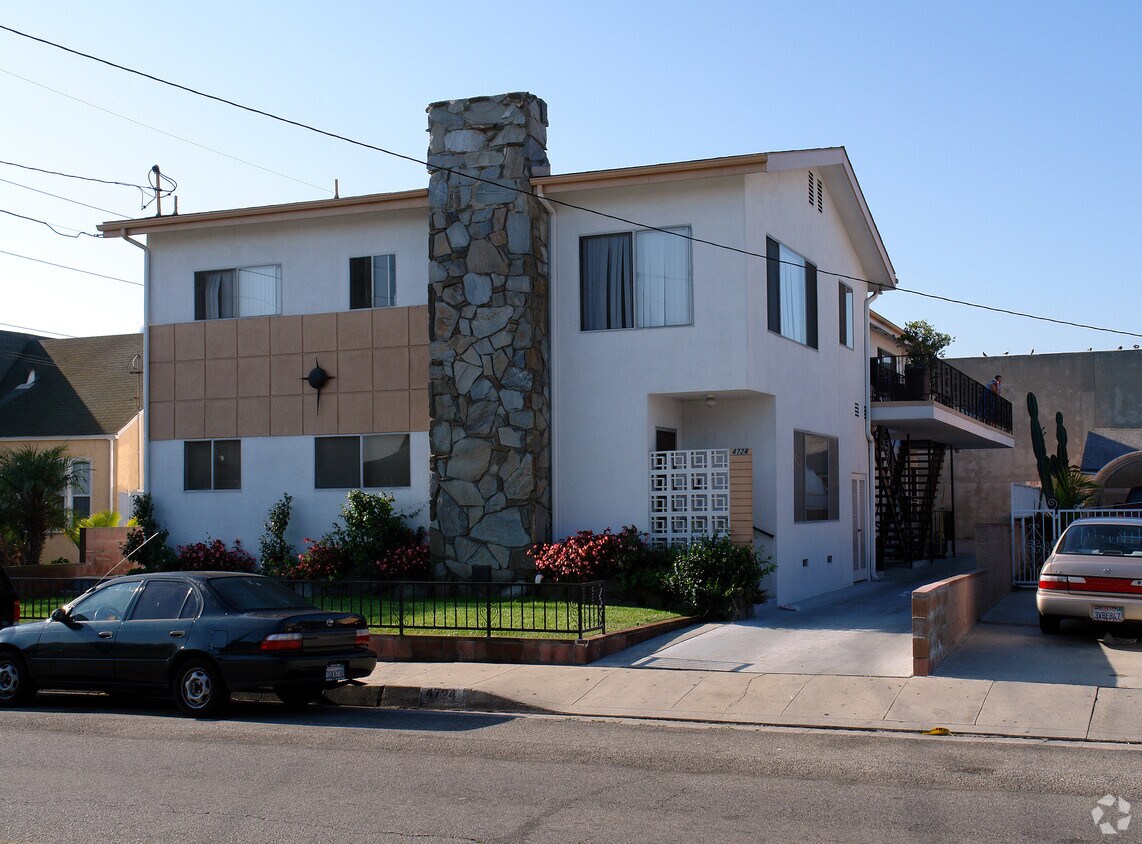 Foto del edificio - 4724 W Broadway