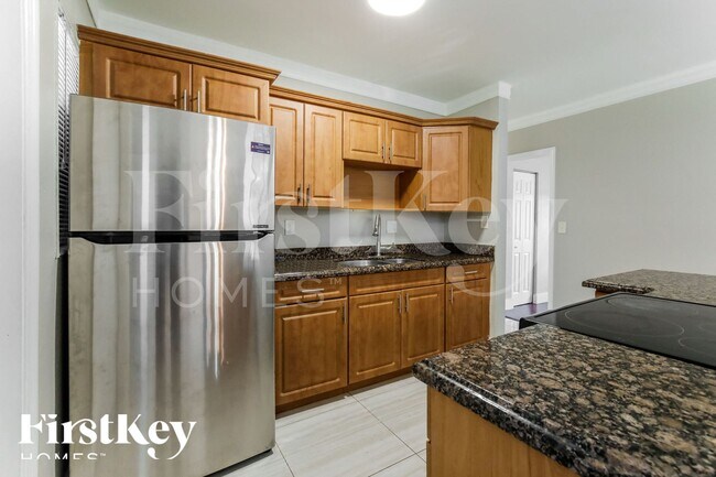 Building Photo - 601 NW 194th St