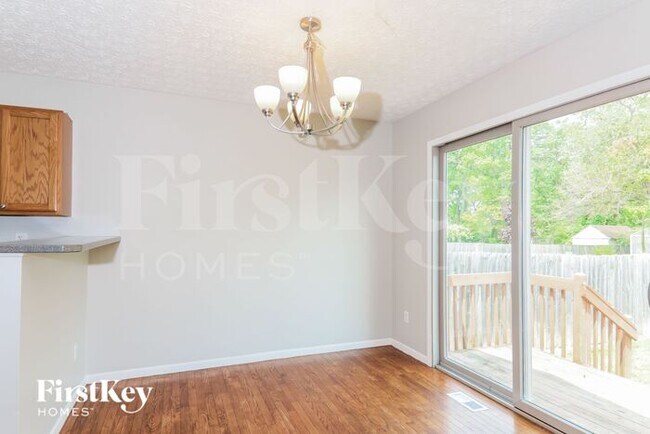 Foto del edificio - 3424 Brook Spring Dr