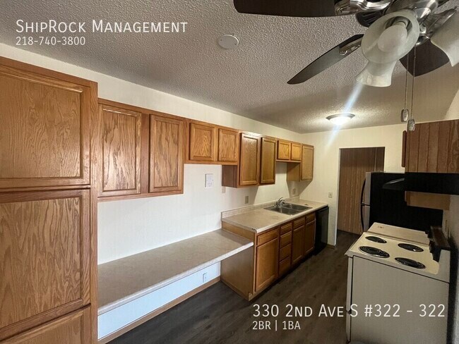 Foto del edificio - 330 2nd Ave S