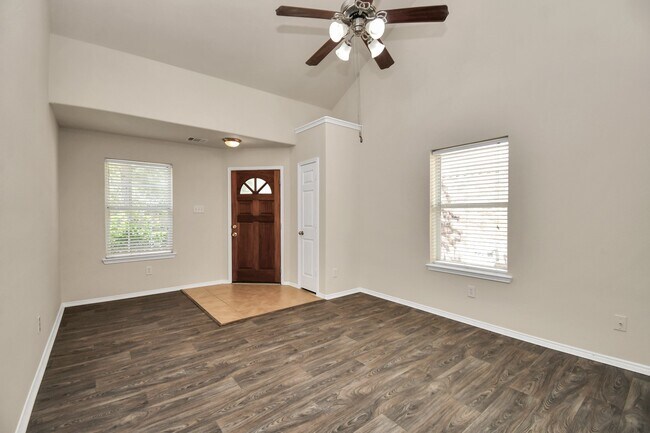 Building Photo - 5618 Gibralter Pl