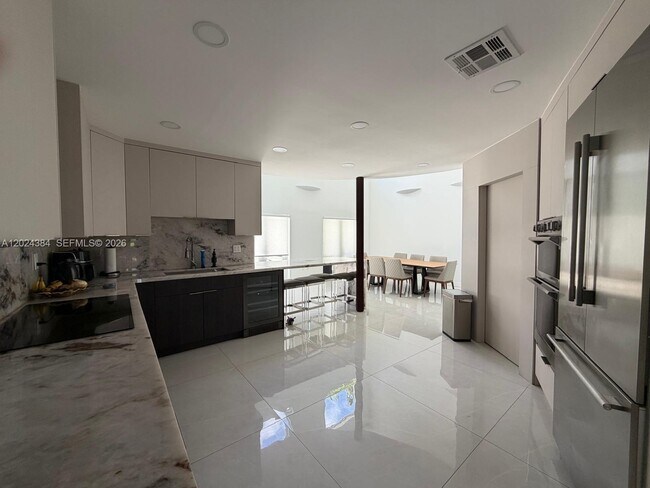 Foto del edificio - 10462 NW 130th St