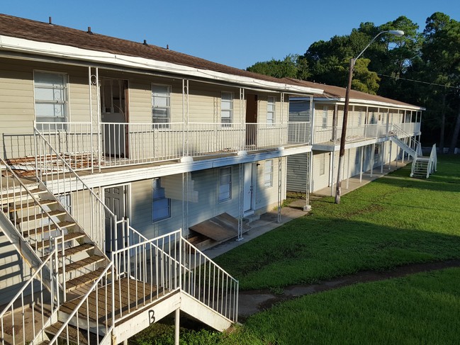Building Photo - Dorothy Gill Apartments