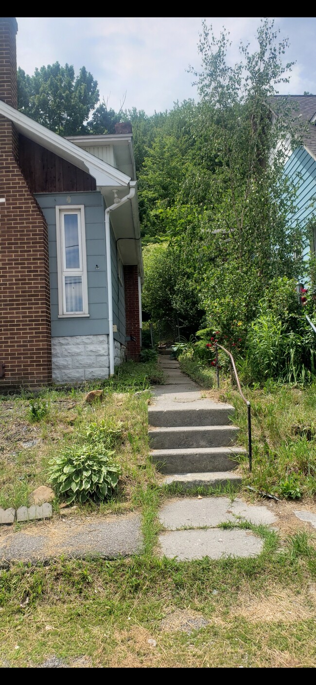 Building Photo - 2731 Jefferson St