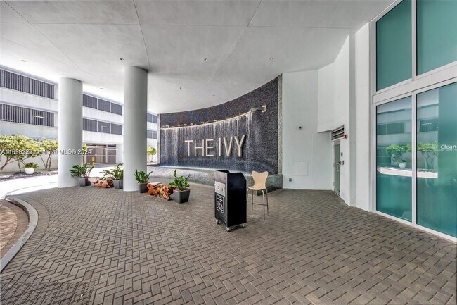 Foto del edificio - 90 SW 3rd St