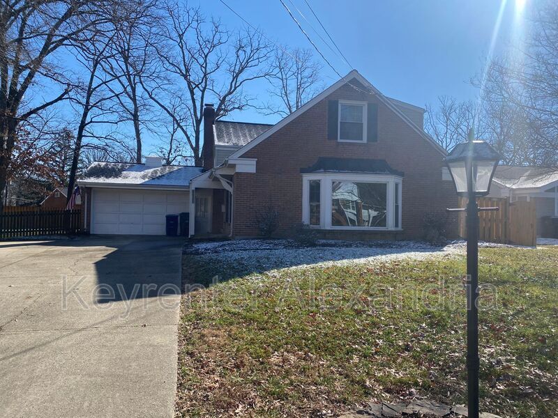 5921 Westridge Ct, Alexandria, VA 22310 House Rental in Alexandria