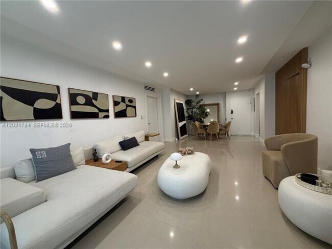 Foto del edificio - 2030 S Ocean Dr