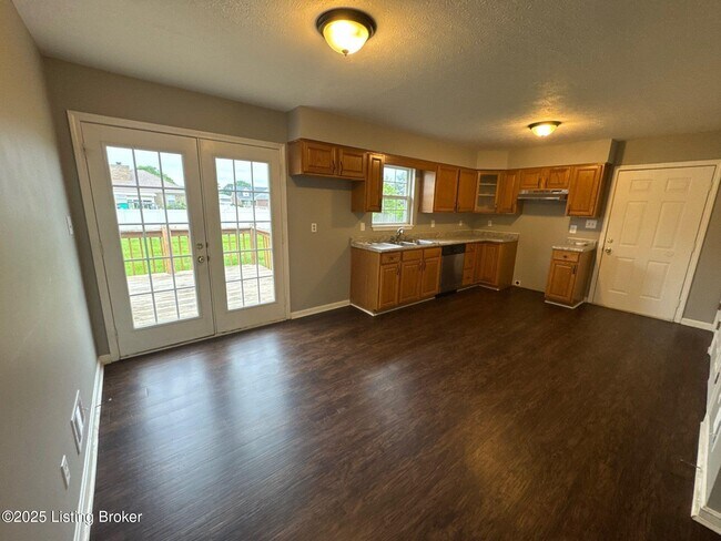 Foto del edificio - 576 Circle Valley Dr