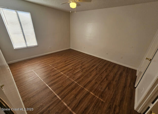 Foto del edificio - 3535 Sable Palm Ln