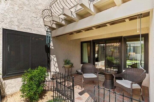 Foto del edificio - 73318 Shadow Mountain Dr