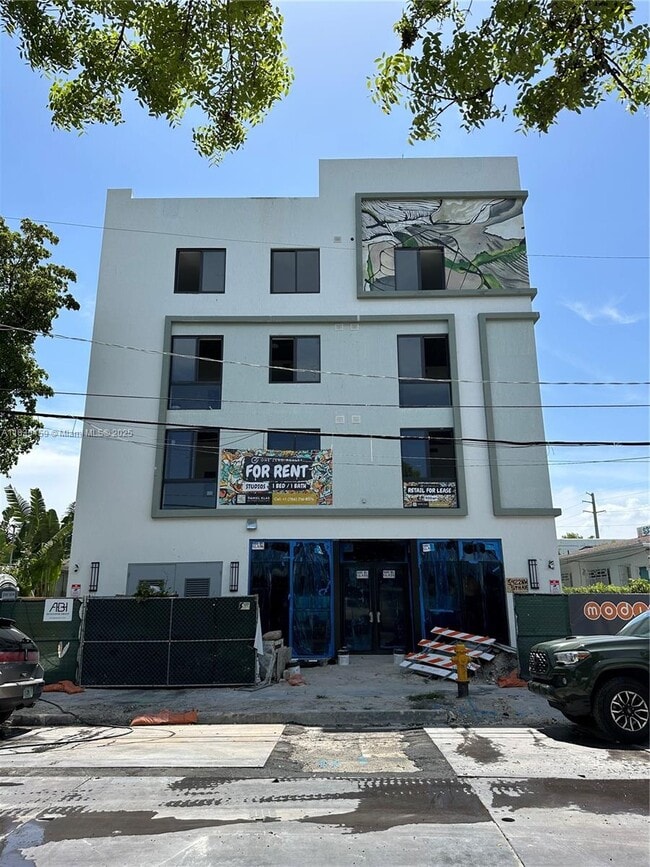 Building Photo - 3422 NW 5th Ave
