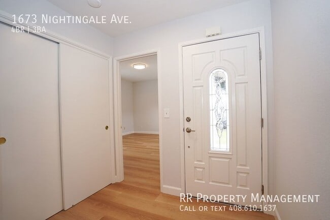 Building Photo - Beautifully Remodeled Home in Desirable Su...