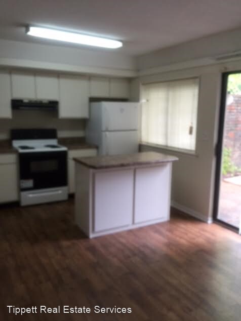 Building Photo - 3 br, 2.5 bath House - 6621 South Poplar W...