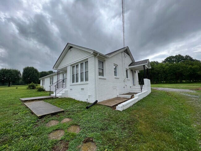 Foto del edificio - 8262 Horton Hwy