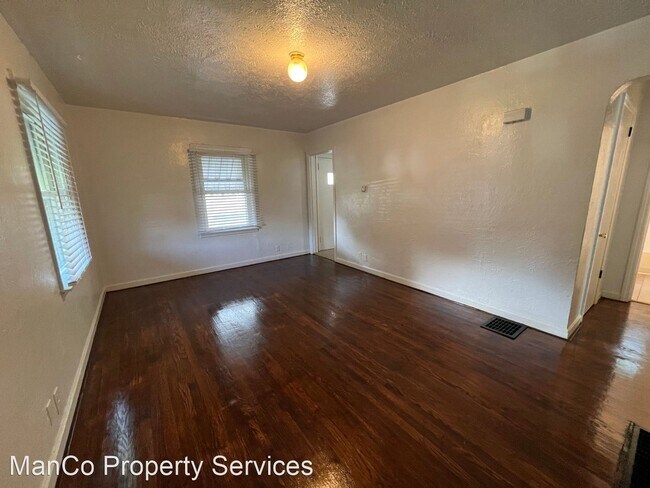 Building Photo - 2 br, 1 bath House - 829 Huron Ave,