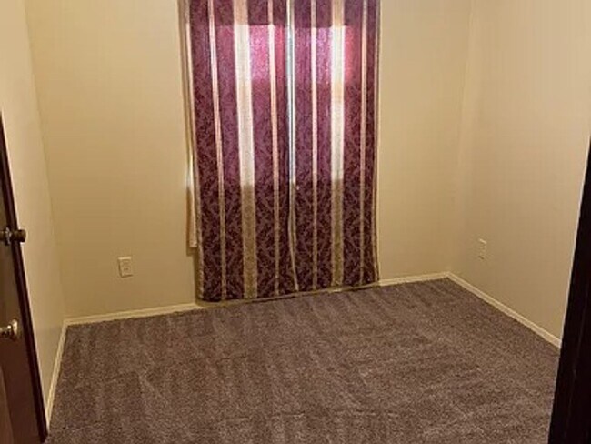Foto del edificio - 2508 Perry Rd