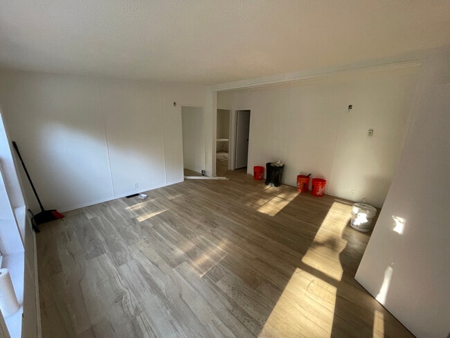 Foto del edificio - 8030 W Peterson Rd