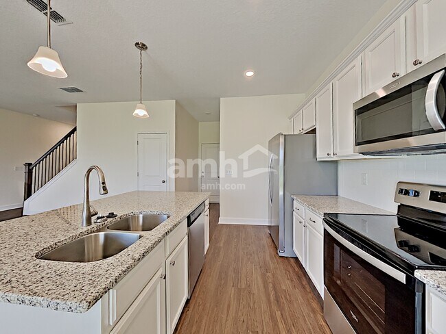 Foto del edificio - 4706 Reisswood Loop