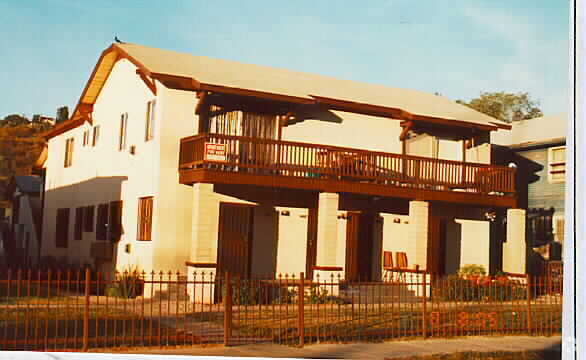 Foto del edificio - 314-324 1/2 N Avenue 51