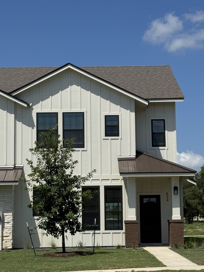 Building Photo - 524 Mercado St