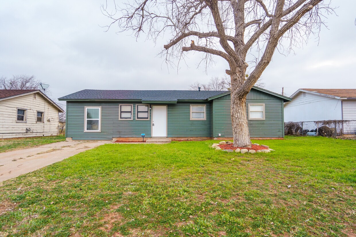 Primary Photo - 5418 Laguna Dr