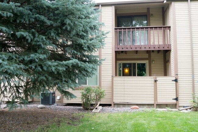 Photo - Evolve Real Estate: Beautiful Condo in Garrison Square Available June 3rd!