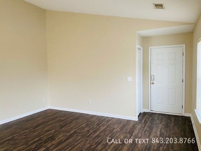 Building Photo - 414 Beverly Dr