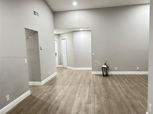 Building Photo - 1597 Springside Dr