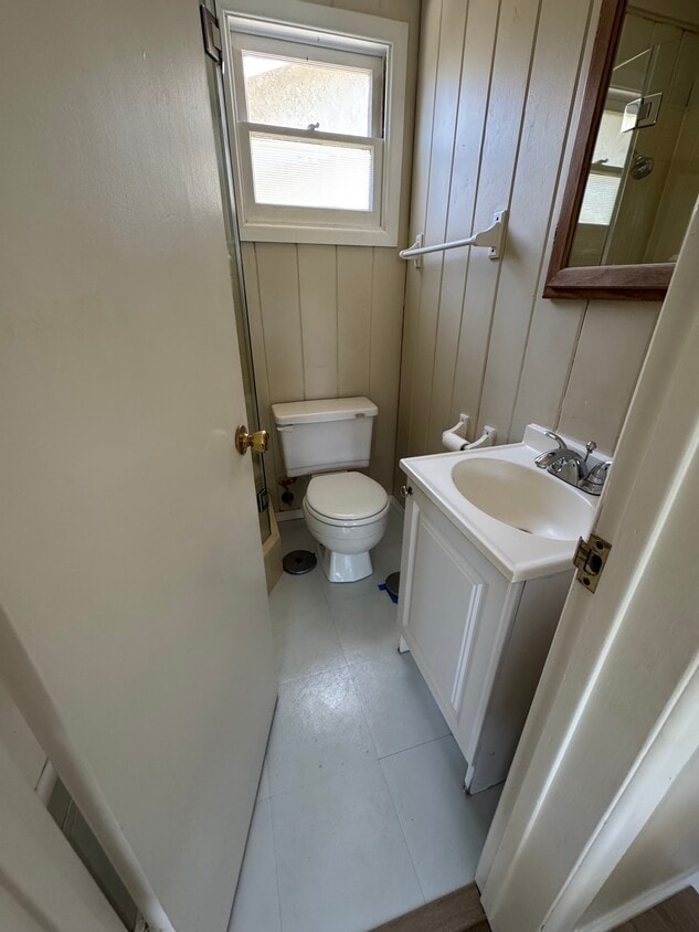 Bathroom - 506 E Sunny Hills Rd