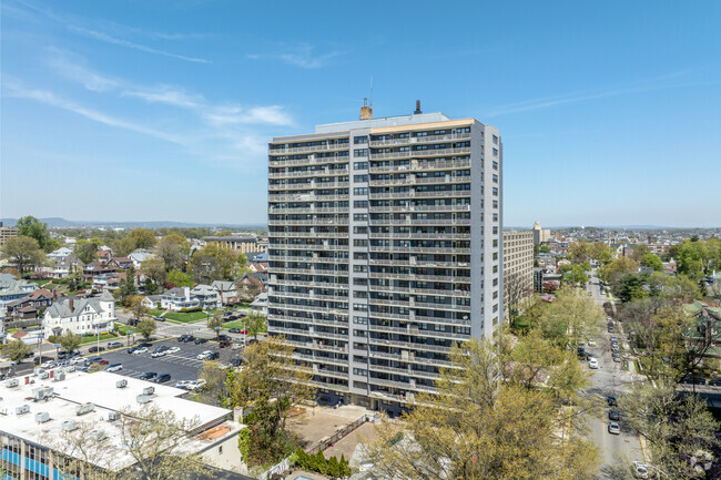 Building Photo - Carlton Tower