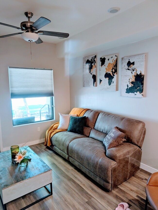 Foto del edificio - 475 N 9th St