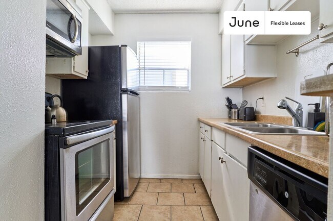 Building Photo - 408 West 37th Street