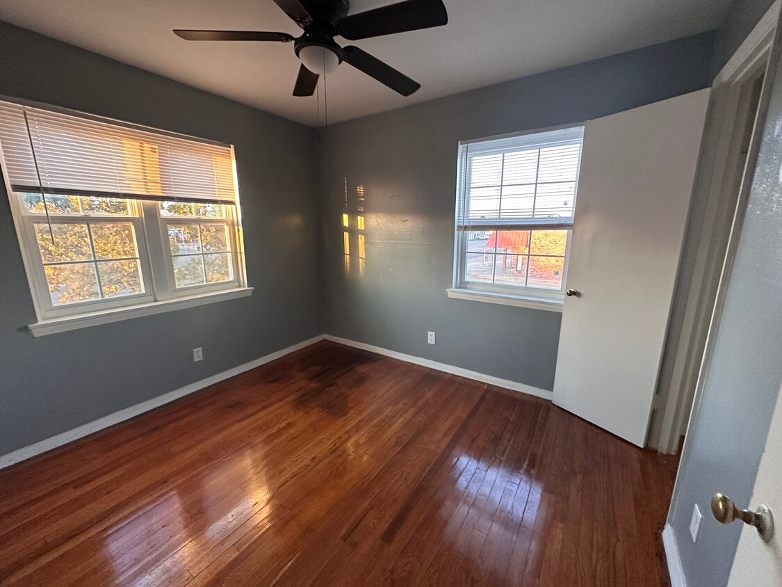 Primary Photo - 212 S Fillmore St