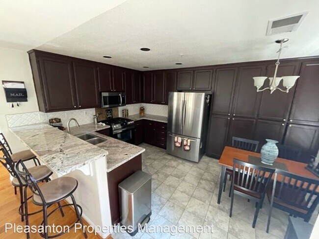 Building Photo - 3 br, 2.5 bath House - 1849 Calle Del Sueno