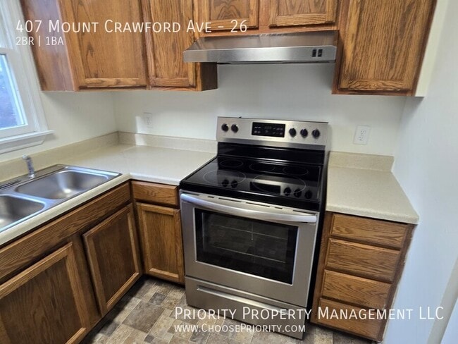 Building Photo - 407 Mt Crawford Ave