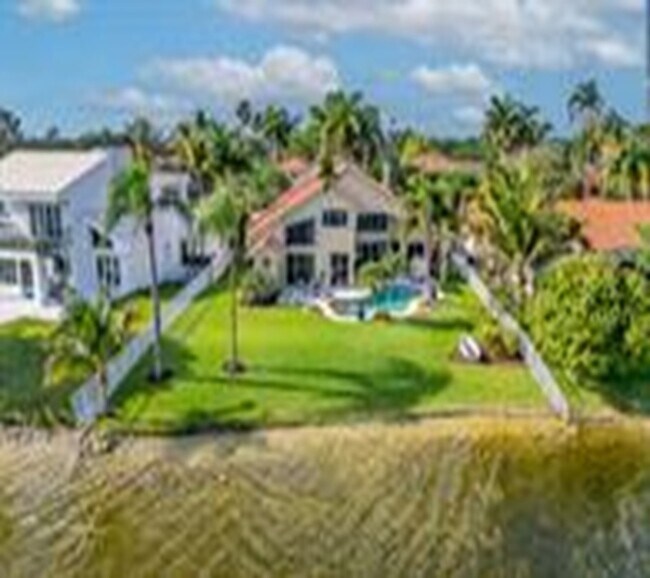 Foto del edificio - 18142 NW 15th Ct